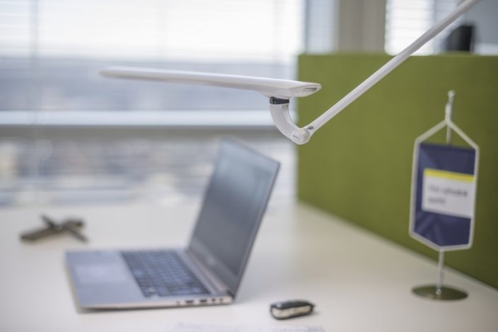 Tamie - biela - Príslušenstvo: Bez podstavca